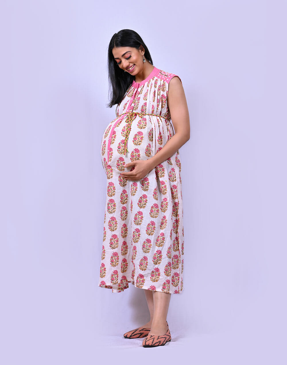 Floral Short Bodycon Maternity Dress With Sleeves – Glamix Maternity