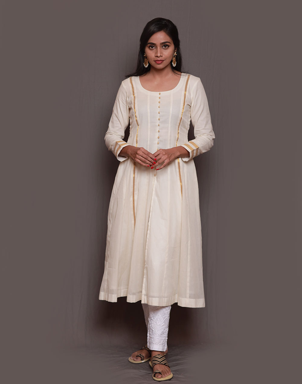 White Kurtis - Buy Ethnic White Kurtis Online For Women & Girls In India –  Indya