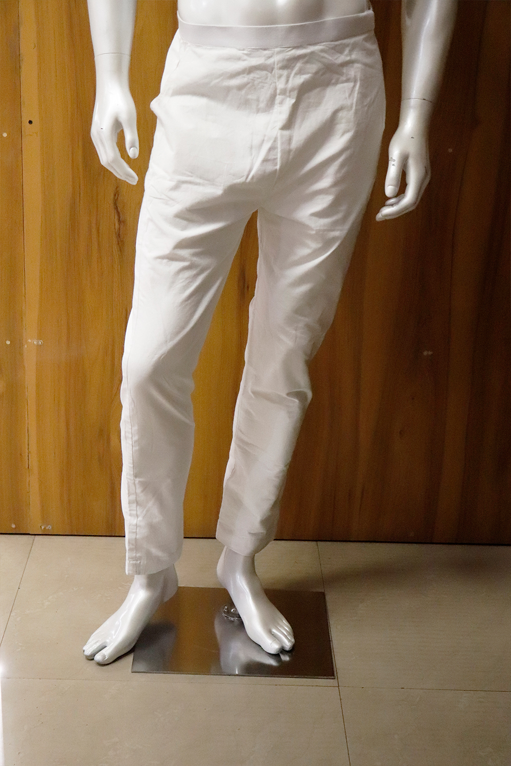 White Wide Leg Jeans Outfits (4 Cute Options) - Merrick's Art