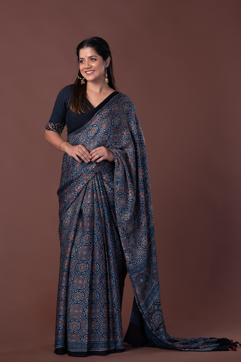 Buy Green Banarasi Kashmiri Modal Silk Saree With Blouse Piece  online-Karagiri