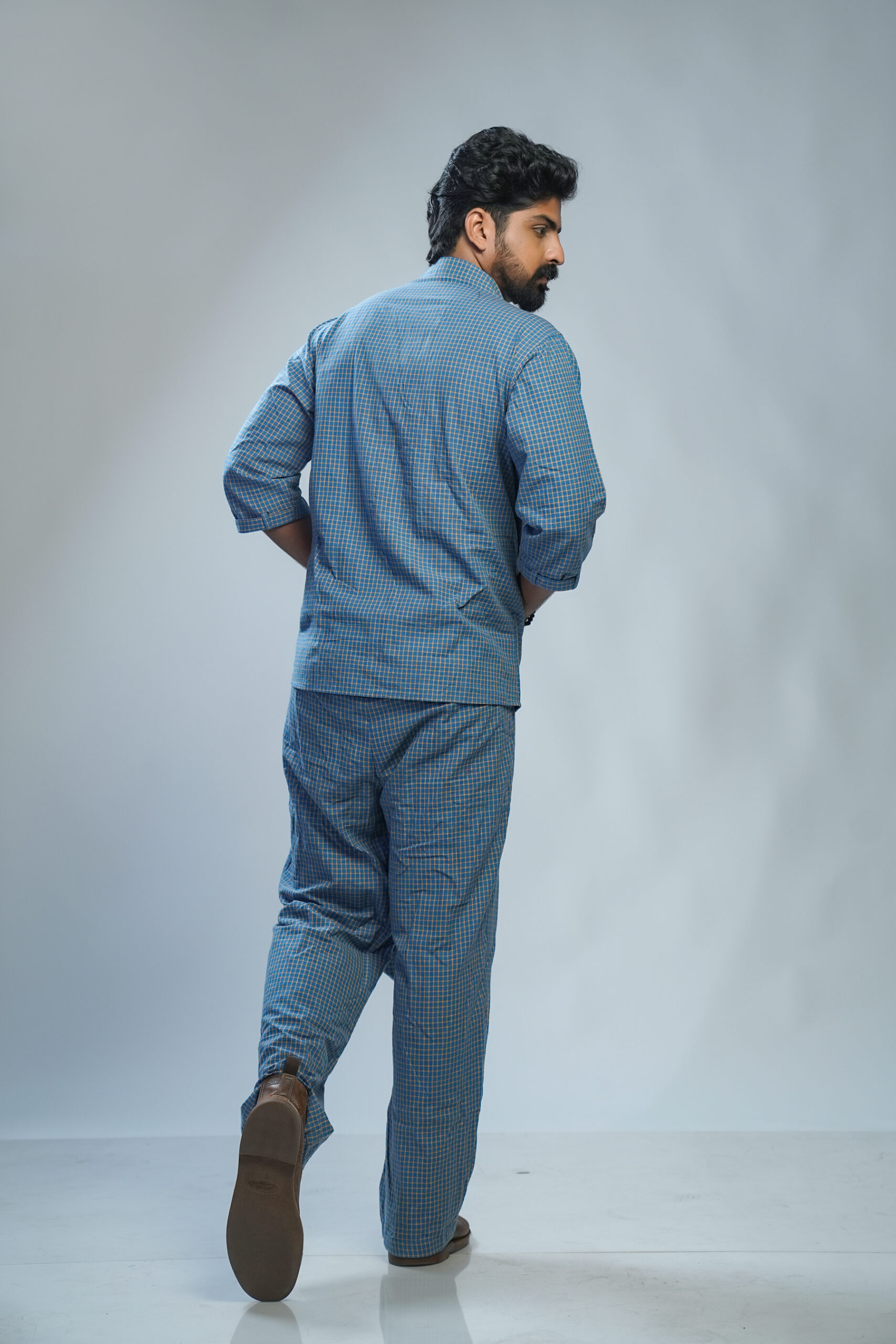 Poly Viscose Formal Pant And Shirt, Slim Fit at Rs 800 in Bengaluru | ID:  24379340433