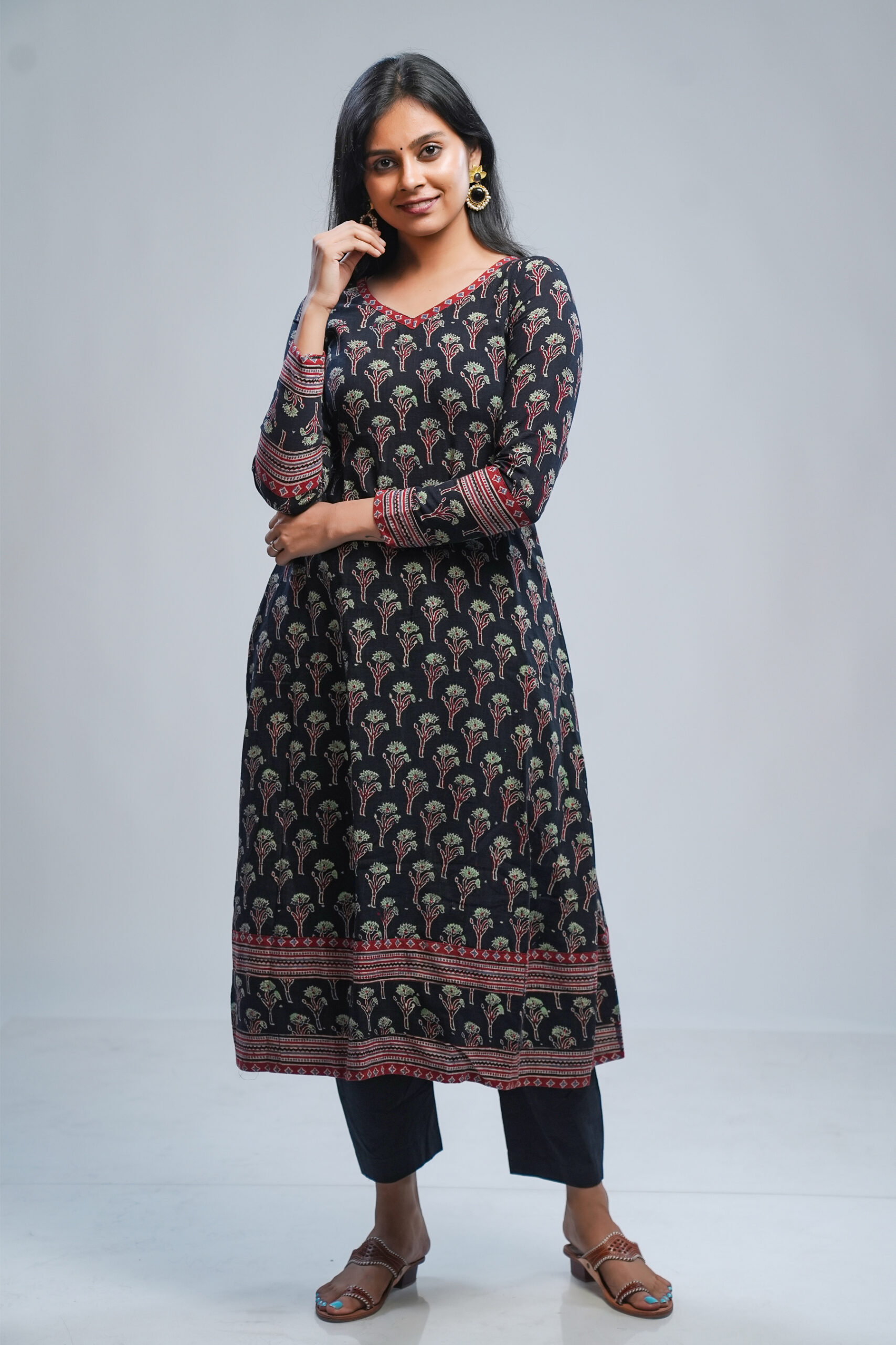 Peacock Print Kurti at best price in Surat by R K Green Vogue | ID:  2291721433